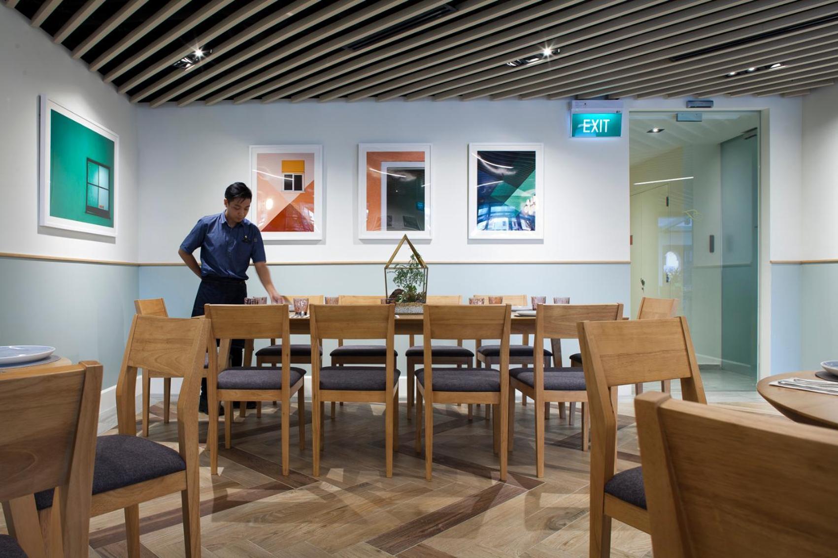 Fraser Place Robertson Walk Singapore Ngoại thất bức ảnh The interior of the lounge