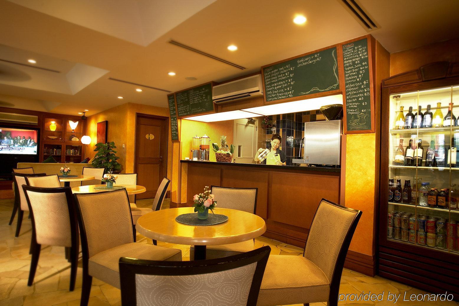Fraser Place Robertson Walk Singapore Ngoại thất bức ảnh The interior of the lounge